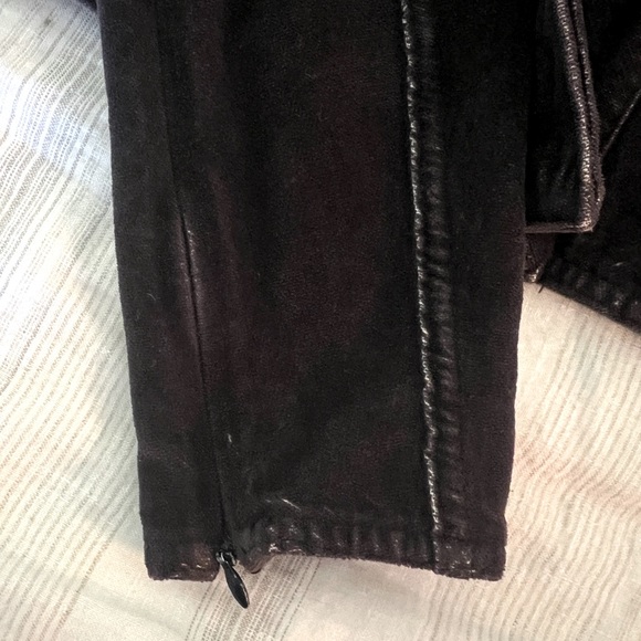 Chanel collarless velour jacket. Size 38 (M) - Picture 5 of 11